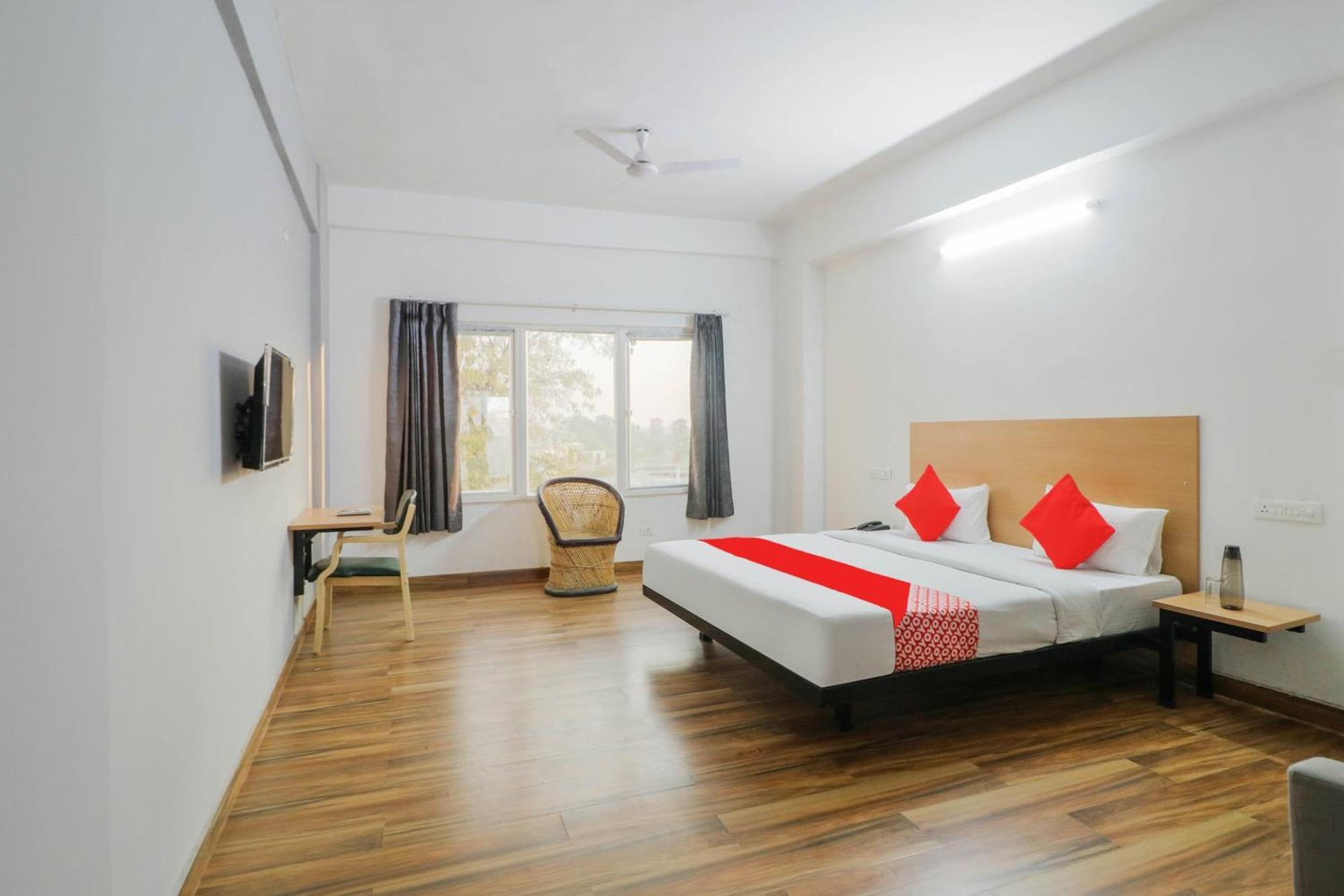 Townhall Bhiwadi Luaran gambar